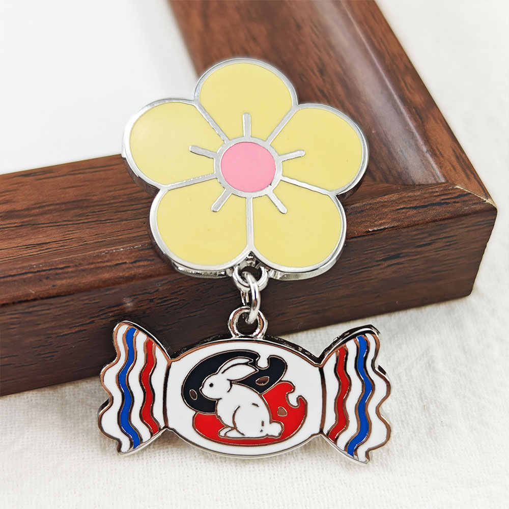 Broche en émail Lapin Blanc, m - Food Snacks Gifts avis et prix
